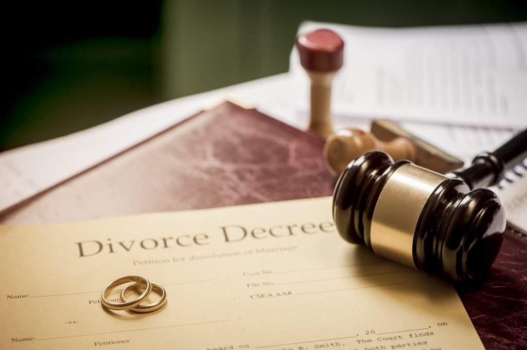 What To Look For: How To Find The Best Divorce Attorneys - Digital ...