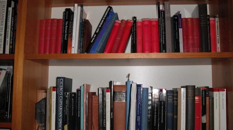 How to Find a Cheap Bookshelf