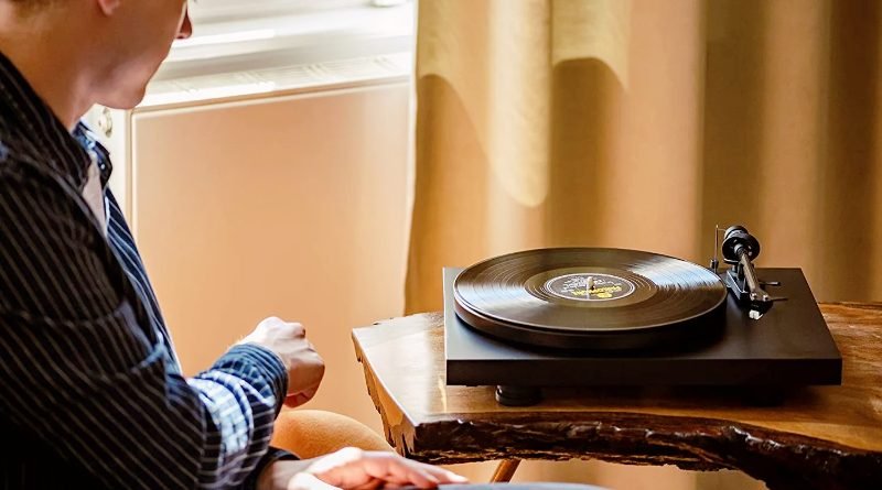 Why Are Custom Vinyl Records The Best Personalized Gifts For Music Lovers?