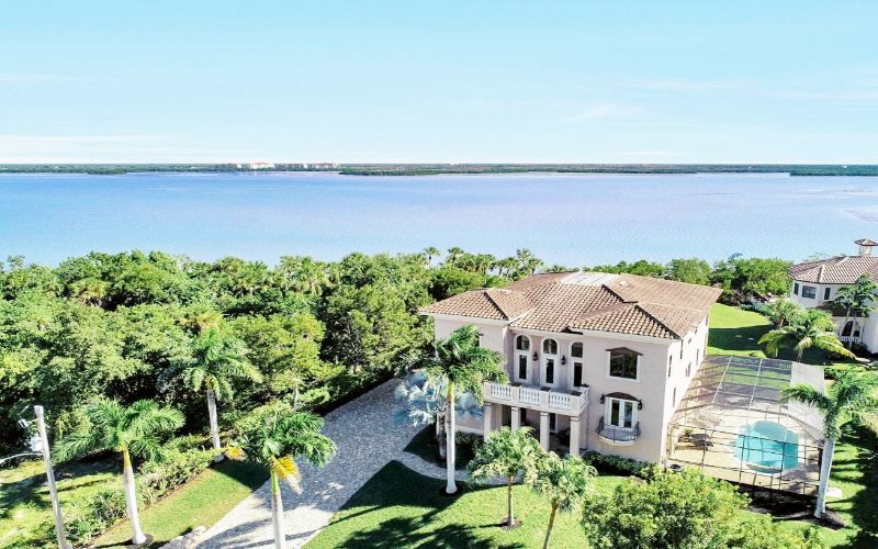 Illustration of Luxury High Rise Vacation Rentals Florida State