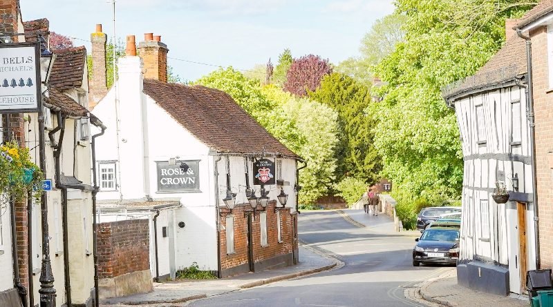 Exploring the Best Areas in St. Albans for Buy-to-Let Investments in 2024