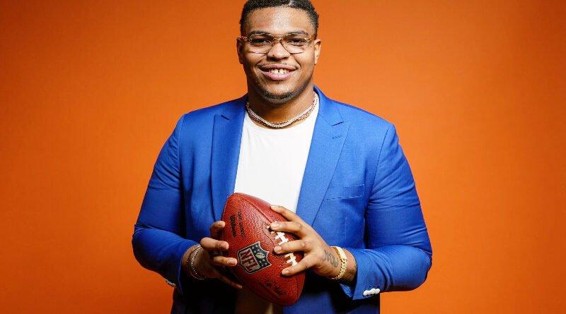 Orlando Brown Net Worth: The Story of Fame, Struggles, and Redemption