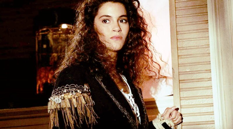 Jami Gertz: The Enduring Adroitness of a Hollywood Icon