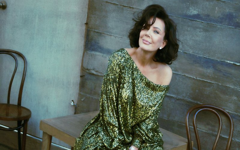 Kris Jenner Ethnic: Understanding Her Heritage And Background - Digital ...