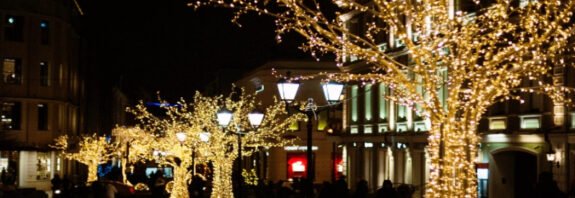 Illuminating the North Metro: A Guide to the Best Holiday Light Installation in Westminster