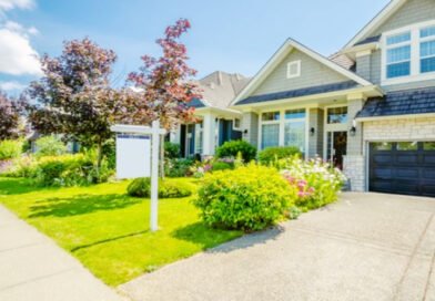 The First Impression: What Homebuyers Actually Notice First About Your Yard in Spring Showings