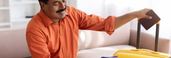 How Travel Insurance Supports Elderly Travellers during Emergencies